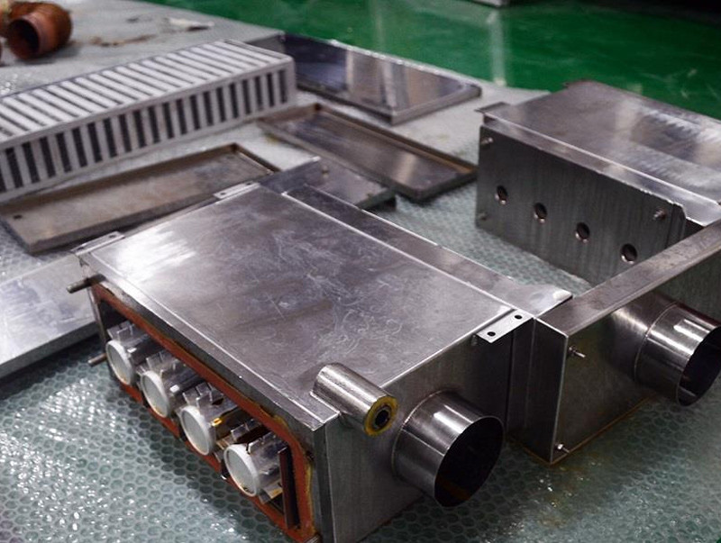 Condenser/metal parts/furnace pass fixture/fixture cleaning agent